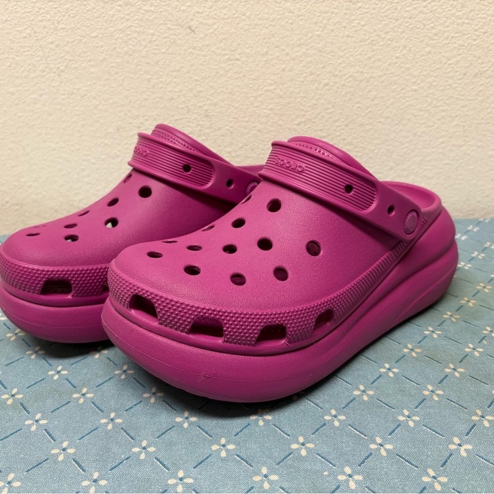 CROCS Women's Platform Clogs in Bright Pink